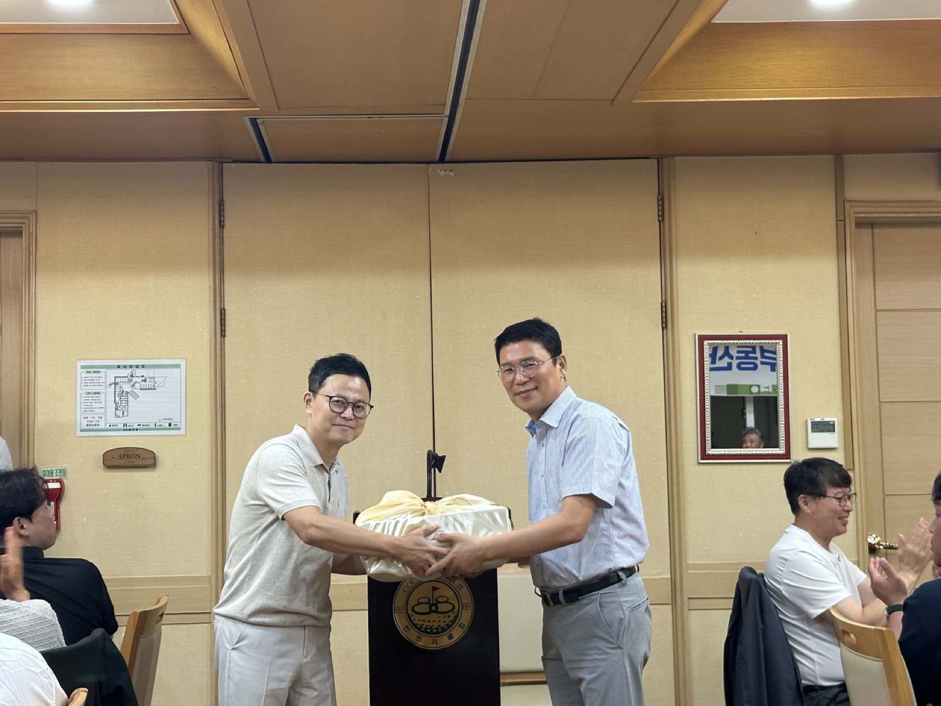 메달리스트 시상 — 조정훈 초대 골프회장